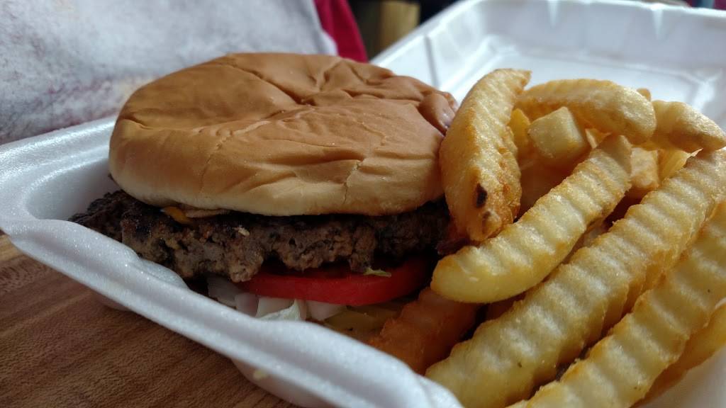 Burger Basket | restaurant | North High Street, 12821 US-79, Bells, TN 38006, USA | 7316632029 OR +1 731-663-2029