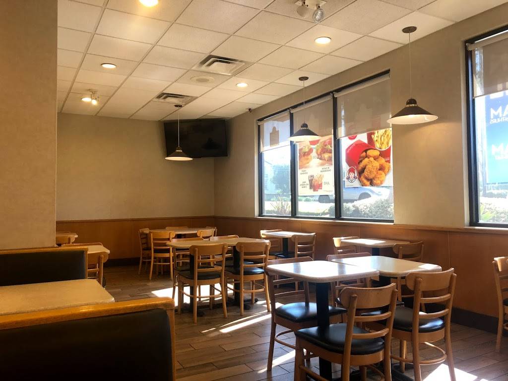 Wendys | restaurant | 12614 Limonite Ave, Corona, CA 92880, USA | 9517351274 OR +1 951-735-1274