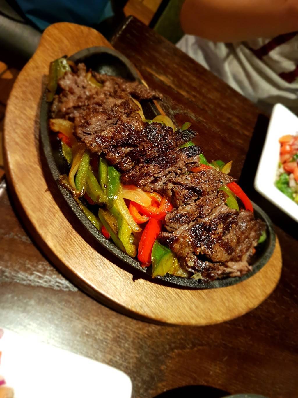 Burrito Parrilla Mexicana - Lisle | restaurant | 1500 Maple Ave, Lisle, IL 60532, USA | 6303959081 OR +1 630-395-9081