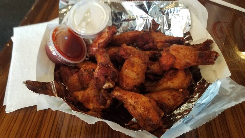 The Crawfish House | restaurant | 1801 Government St #3942, Ocean Springs, MS 39564, USA | 2282151689 OR +1 228-215-1689