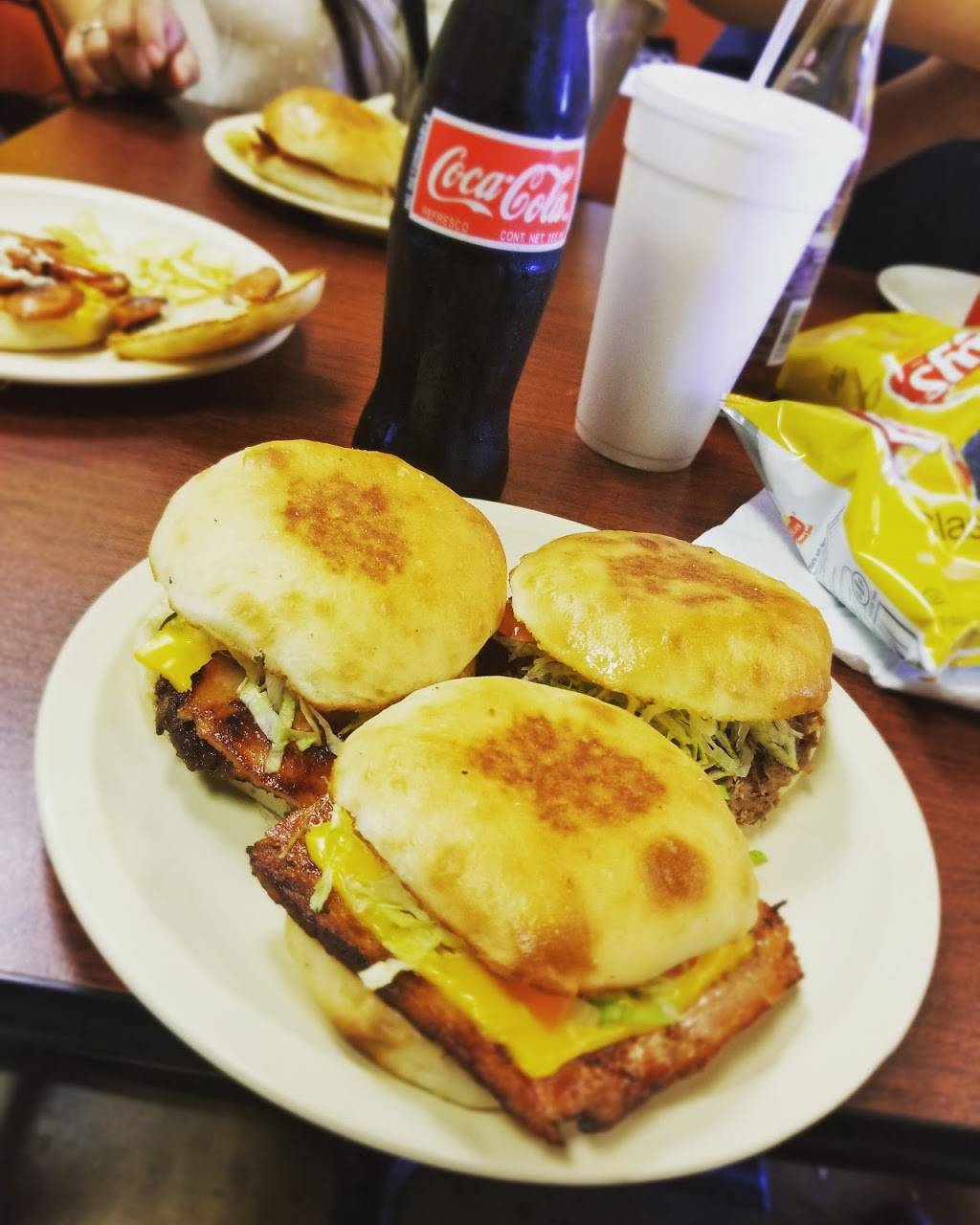 Loncheria El Popo | restaurant | 6557 San Pedro Ave, San Antonio, TX 78216, USA | 2103201800 OR +1 210-320-1800