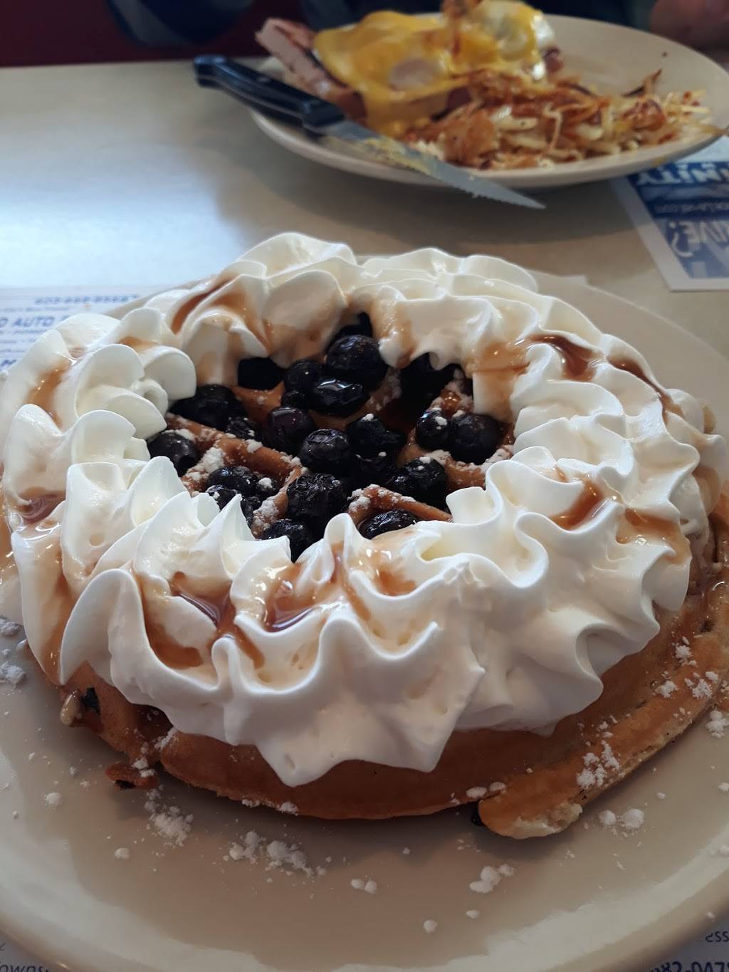 Margies Dream Diner | restaurant | 172 Hayward St, Manchester, NH 03103, USA | 6036277777 OR +1 603-627-7777