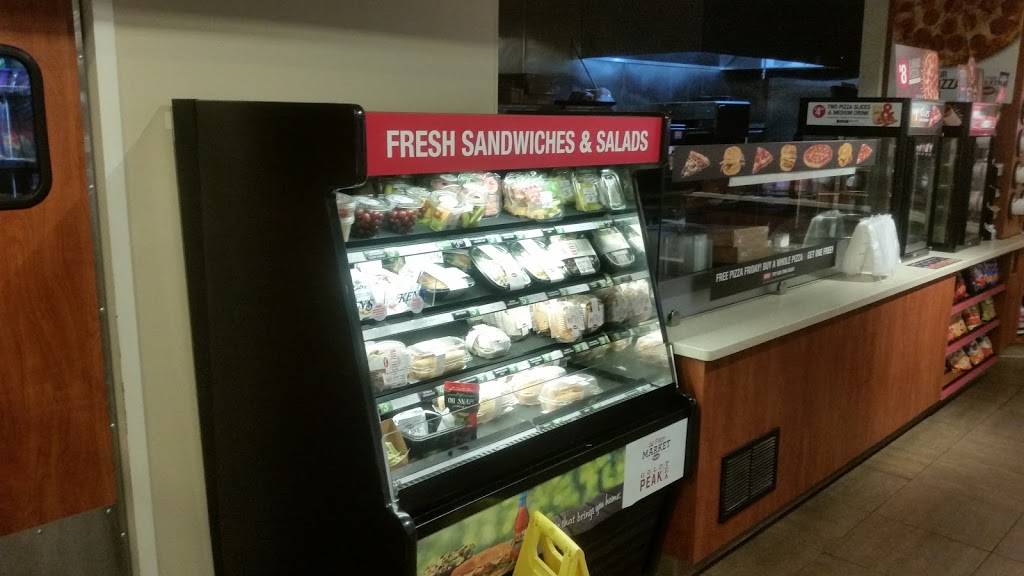 Kum & Go | meal takeaway | 3132 1st Ave NE, Cedar Rapids, IA 52406, USA | 3193651294 OR +1 319-365-1294