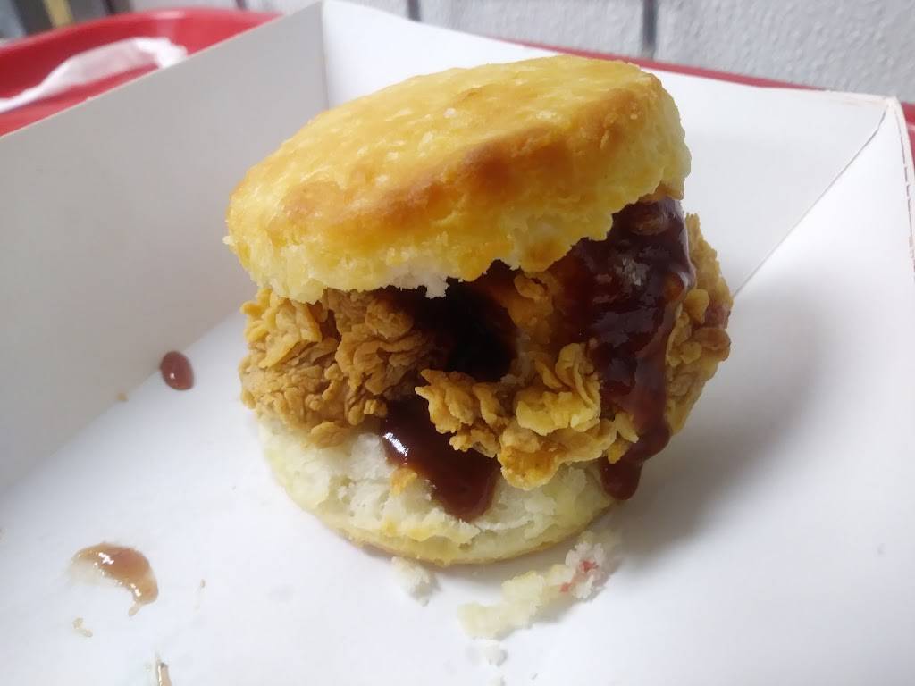 Popeyes Louisiana Kitchen | restaurant | 4702 Scott St, Houston, TX 77004, USA | 7135231232 OR +1 713-523-1232