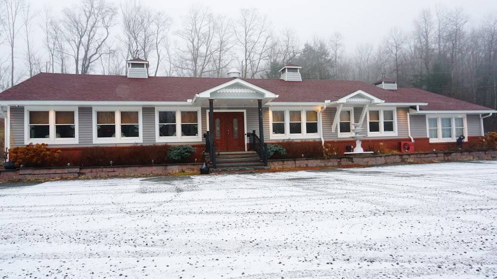 Wayne on the Hill | restaurant | 5 Oregon Turnpike, Honesdale, PA 18431, United States | 5702530338 OR +1 570-253-0338