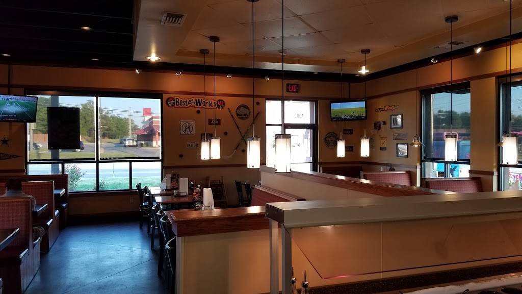 Pizza Hut | restaurant | 1902 S Jefferson Ave, Mt Pleasant, TX 75455, USA | 9035721871 OR +1 903-572-1871