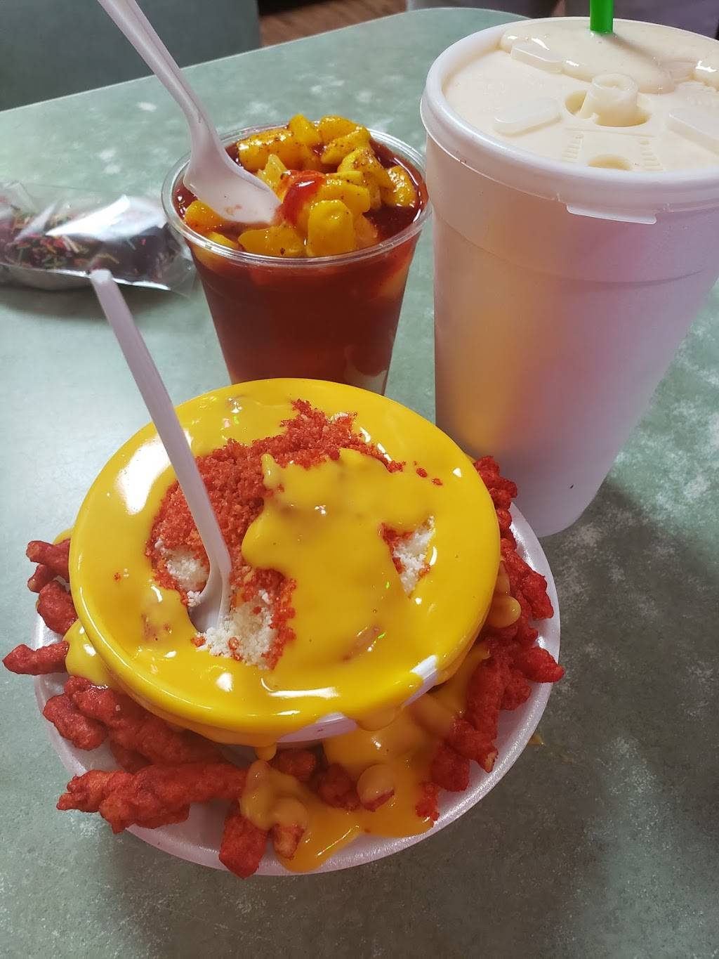 La Gusgueria | restaurant | 14680 Wallisville Rd, Houston, TX 77049, USA | 3465715183 OR +1 346-571-5183