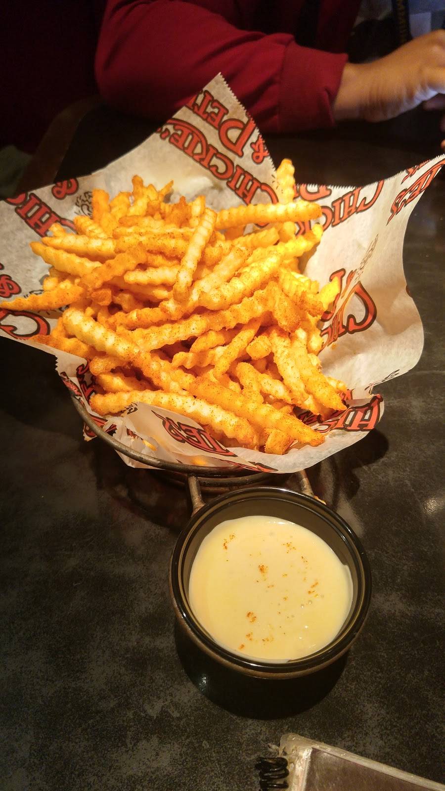 Chickies & Petes | restaurant | Pilgrim Gardens Shopping Center, 5035 Township Line Rd, Drexel Hill, PA 19026, USA | 6108532713 OR +1 610-853-2713