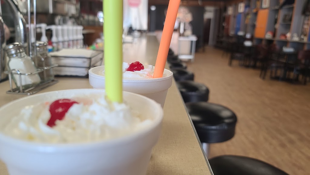 Rabbit Patch | restaurant | 122 E Hiram St, Atlanta, TX 75551, USA | 9036509602 OR +1 903-650-9602