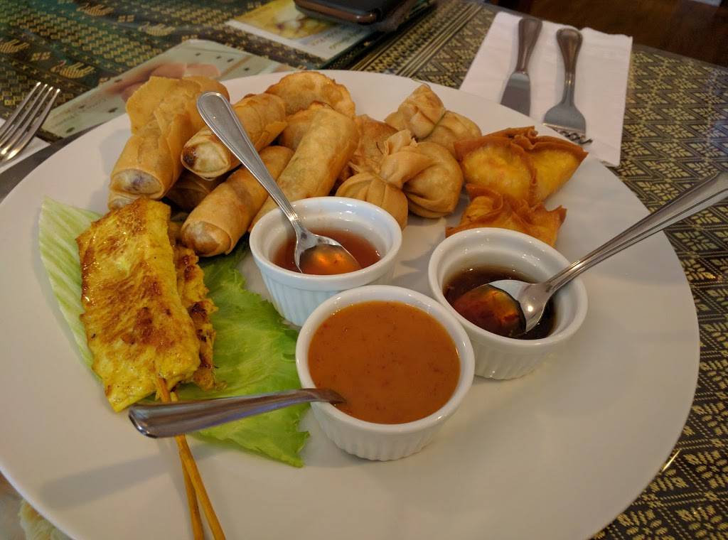 Thai Moon | restaurant | 663 Massachusetts Ave, Arlington, MA 02476, USA | 7816463334 OR +1 781-646-3334