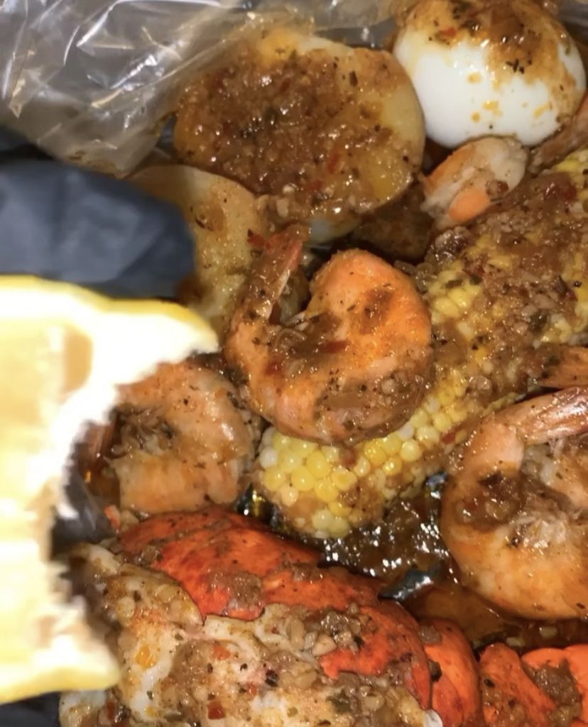 The Bag Lady Detroit | restaurant | 15060 Troester St, Detroit, MI 48205, USA | 2486785556 OR +1 248-678-5556