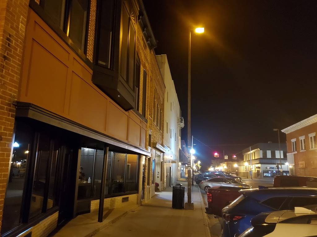 Red Brick Tap and Barrel | restaurant | 109 River St, Alpena, MI 49707, USA | 9893402175 OR +1 989-340-2175