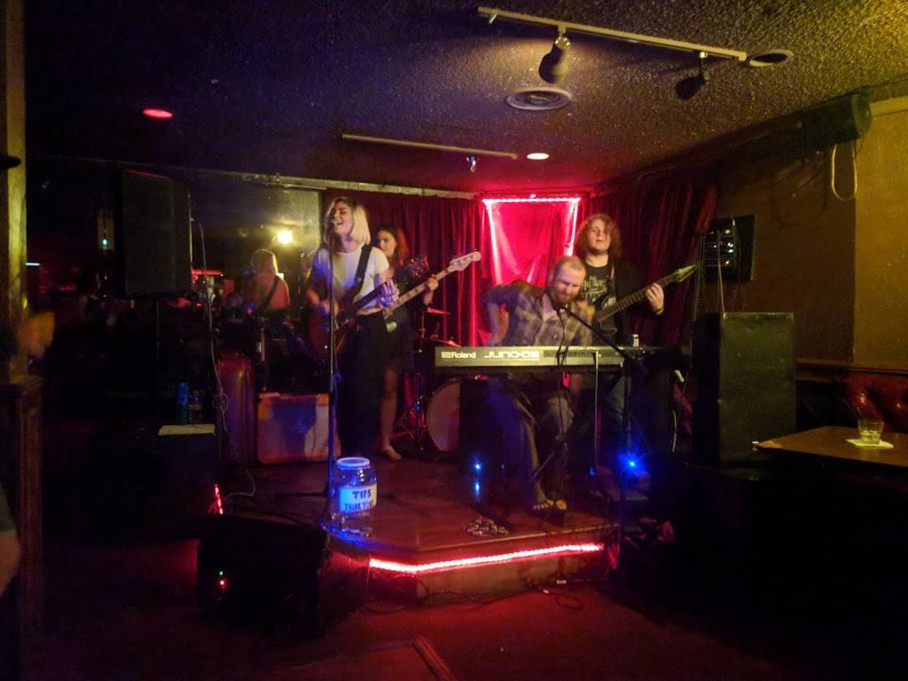 La Cave | restaurant | 1695 Irvine Ave, Costa Mesa, CA 92627, USA | 9496467944 OR +1 949-646-7944