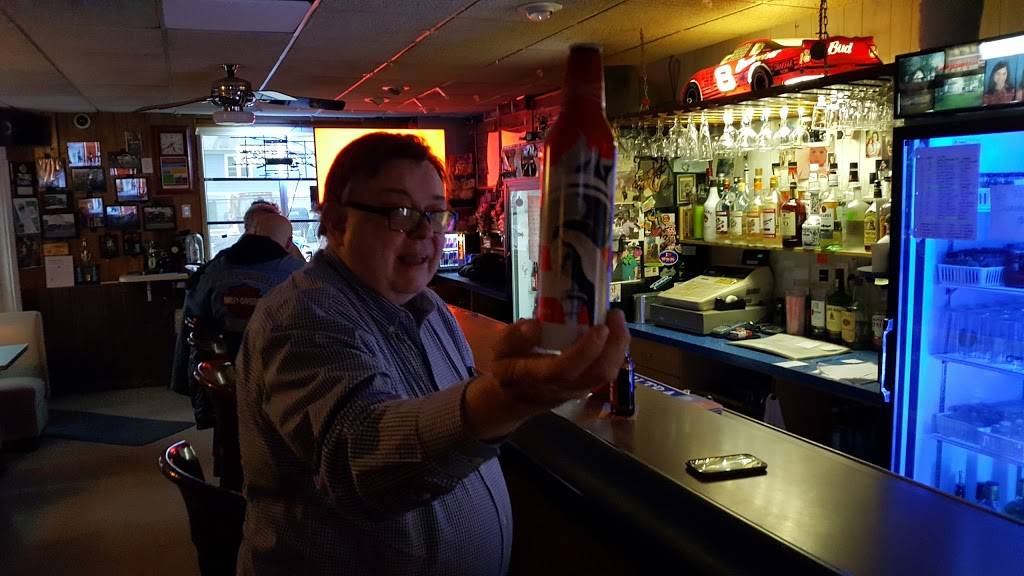 Mickeys Community Restaurant | restaurant | 1018 Maplewood Ave, Bridgeport, CT 06605, USA | 2033679051 OR +1 203-367-9051