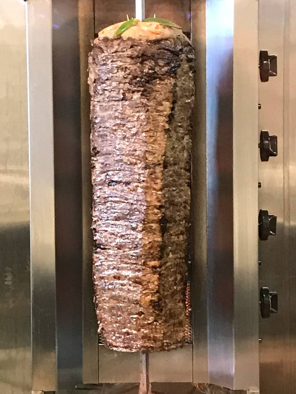 Istanbul Grill | restaurant | 3037 N Clark St, Chicago, IL 60657, USA | 7736986995 OR +1 773-698-6995