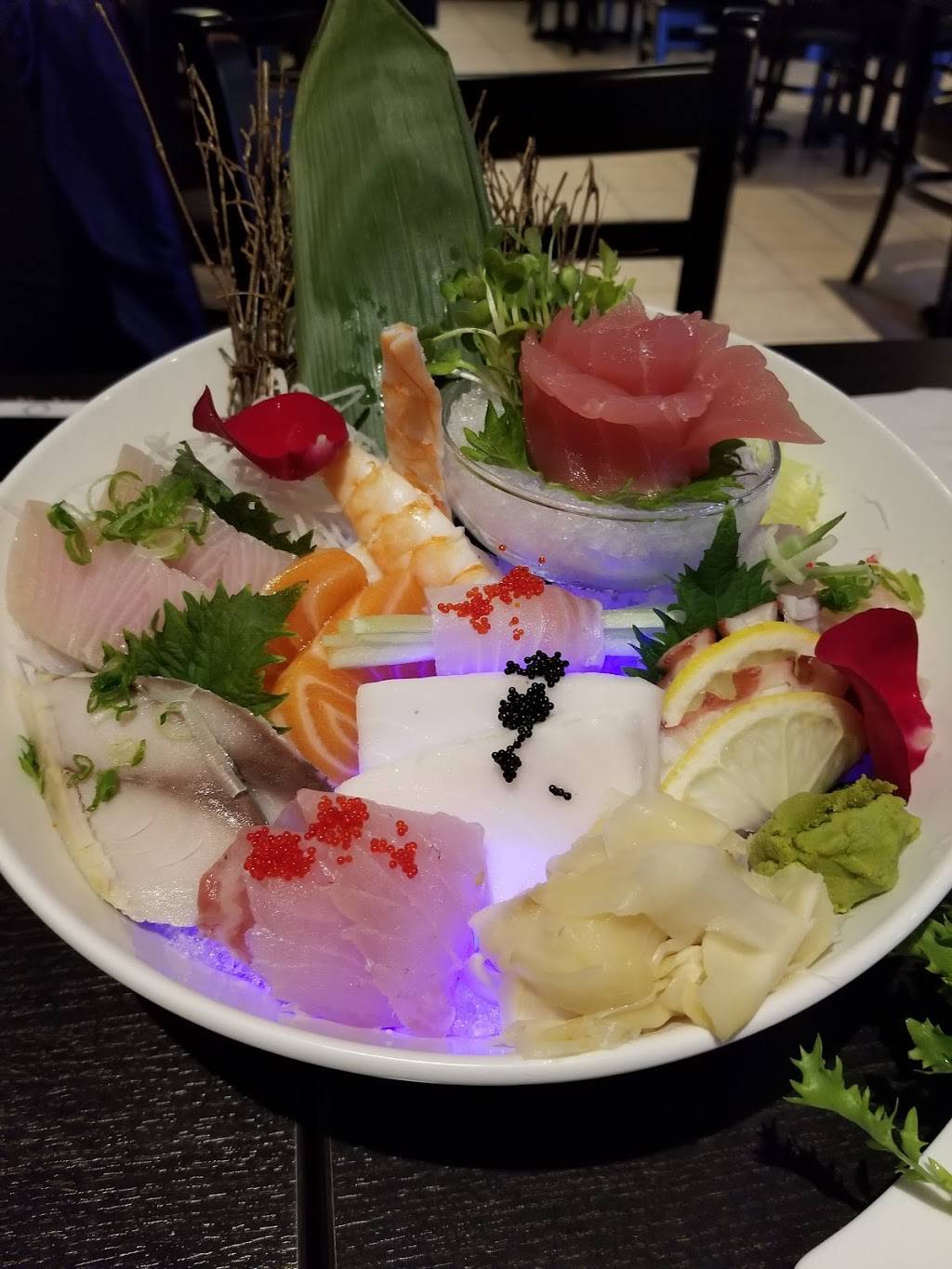 Kenkou Sushi Bar & Fusion | restaurant | 43 S Sutton Rd, Streamwood, IL 60107, USA | 6304830289 OR +1 630-483-0289