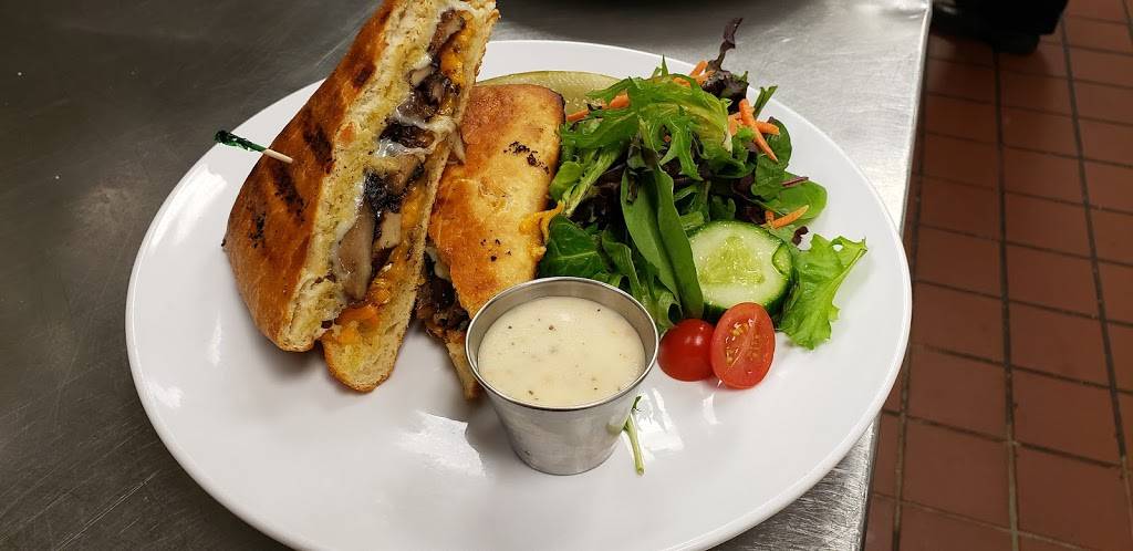 Pascale | restaurant | 800 Nottingham Rd, Syracuse, NY 13224, USA | 3154468511 OR +1 315-446-8511