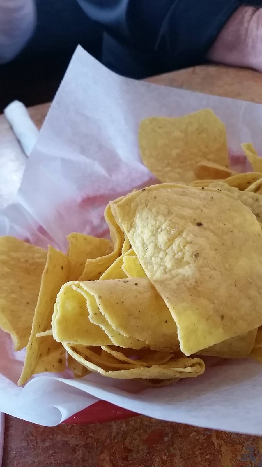 Anitas New Mexico Style Mexican Food | restaurant | 5 Fort Evans Rd NE, Leesburg, VA 20176, USA | 5712095092 OR +1 571-209-5092