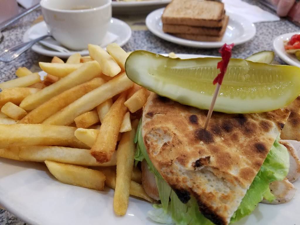 Georges Restaurant | restaurant | 3000 Buhre Ave, Bronx, NY 10461, USA | 7189189807 OR +1 718-918-9807