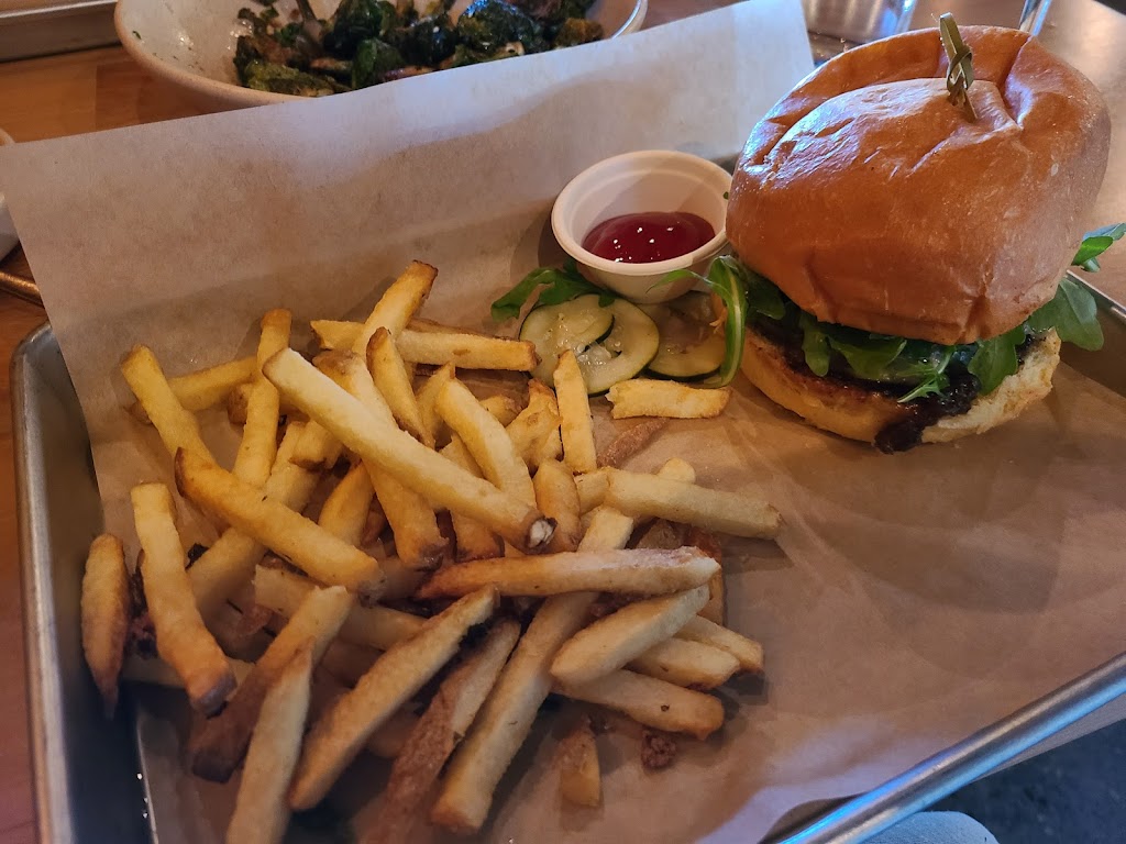 Boxwood Kitchen & Supper Club | restaurant | behind Jimmy Johns, 330 SW Powerhouse Dr Building C, Suite 150, Bend, OR 97702, USA | 5417970182 OR +1 541-797-0182