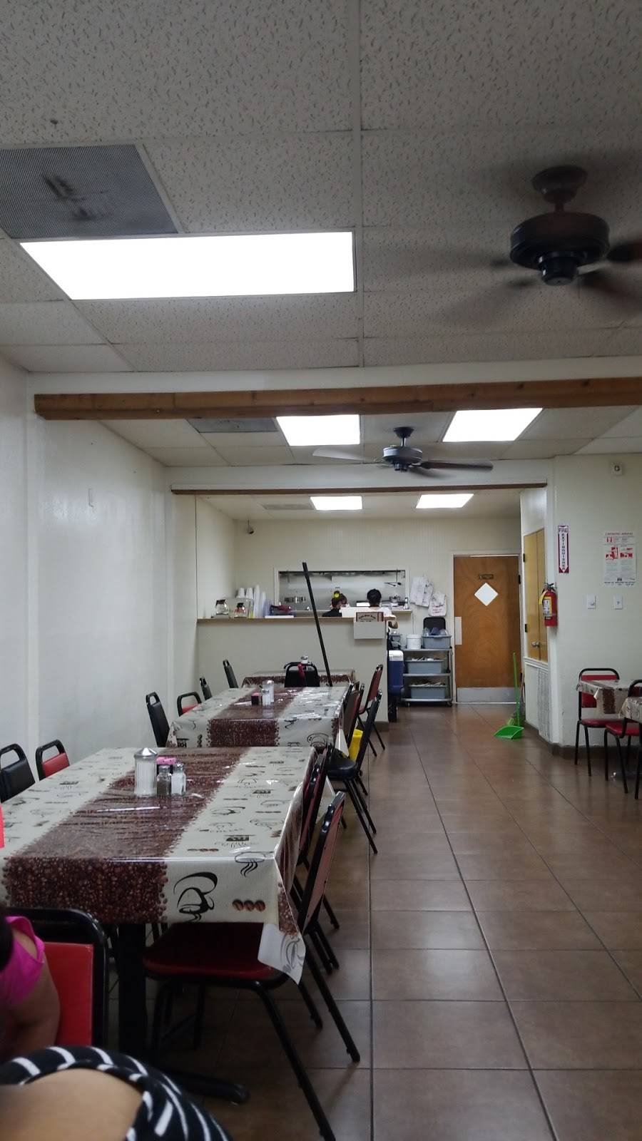 Cafe San Luis | restaurant | 3103 S Zarzamora St, San Antonio, TX 78225, USA | 2102778149 OR +1 210-277-8149