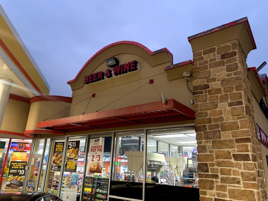 Shell | restaurant | 820 S Walton Walker Blvd, Dallas, TX 75211, USA | 2143313544 OR +1 214-331-3544