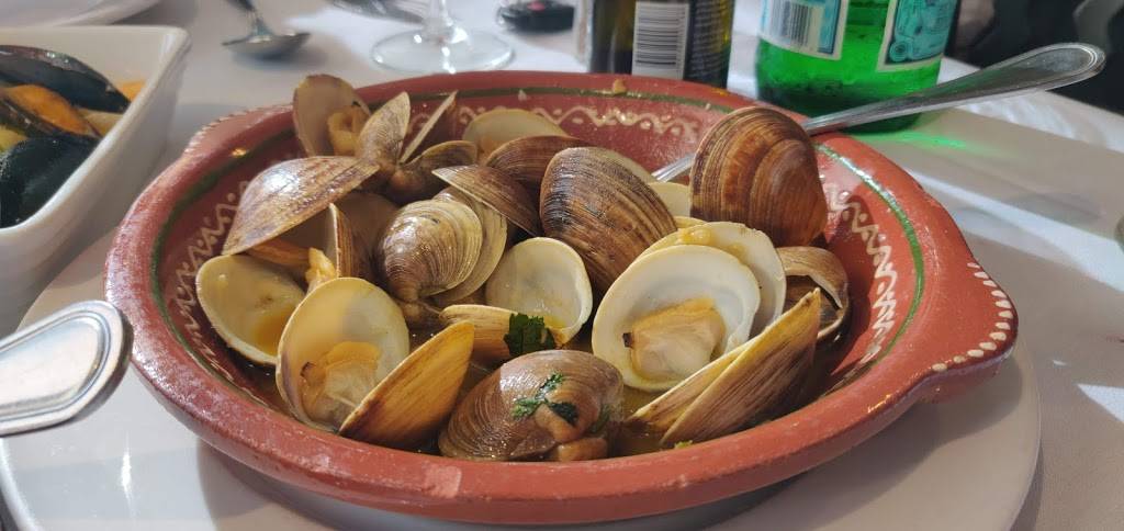 Old lisbon Restaurants - Sunny Isles | restaurant | 17100 Collins Ave, Sunny Isles Beach, FL 33160, USA | 3059740038 OR +1 305-974-0038
