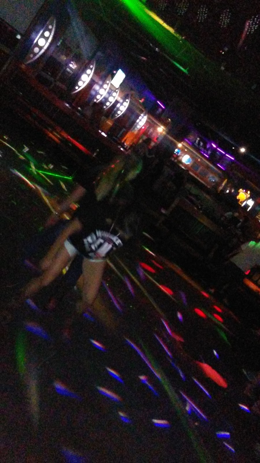 The Club at Live Bait | night club | 24281 Perdido Beach Blvd, Orange Beach, AL 36561, USA | 2519741395 OR +1 251-974-1395