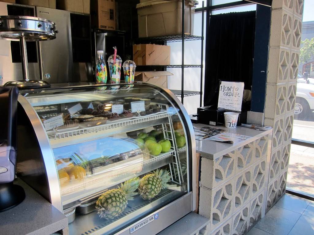 Cha2o Restaurant & Dessert Lounge-Fullerton | restaurant | 100 S Harbor Blvd, Fullerton, CA 92832, USA | 7149922422 OR +1 714-992-2422