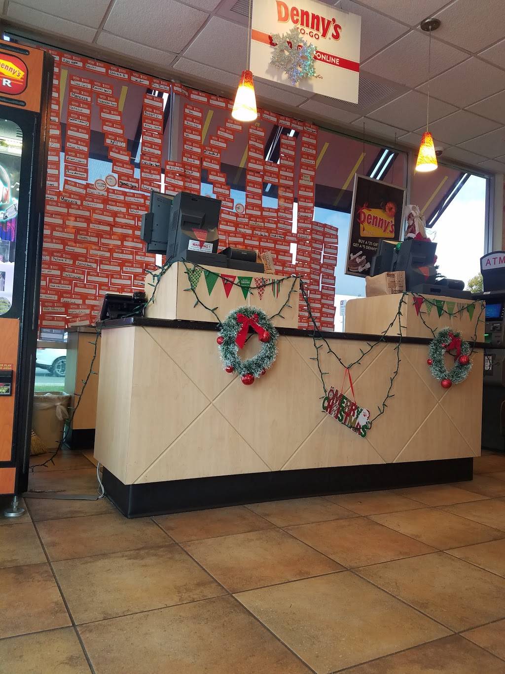 Dennys | restaurant | 2684 Mt Vernon Ave, Bakersfield, CA 93306, USA | 6618737145 OR +1 661-873-7145