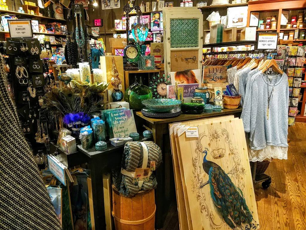 Cracker Barrel Old Country Store | restaurant | 105 W Leffel Ln, Springfield, OH 45506, USA | 9373258221 OR +1 937-325-8221