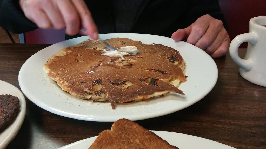 Petros Breakfast & Lunch | restaurant | 351 Front St, Chicopee, MA 01013, USA | 4133314422 OR +1 413-331-4422