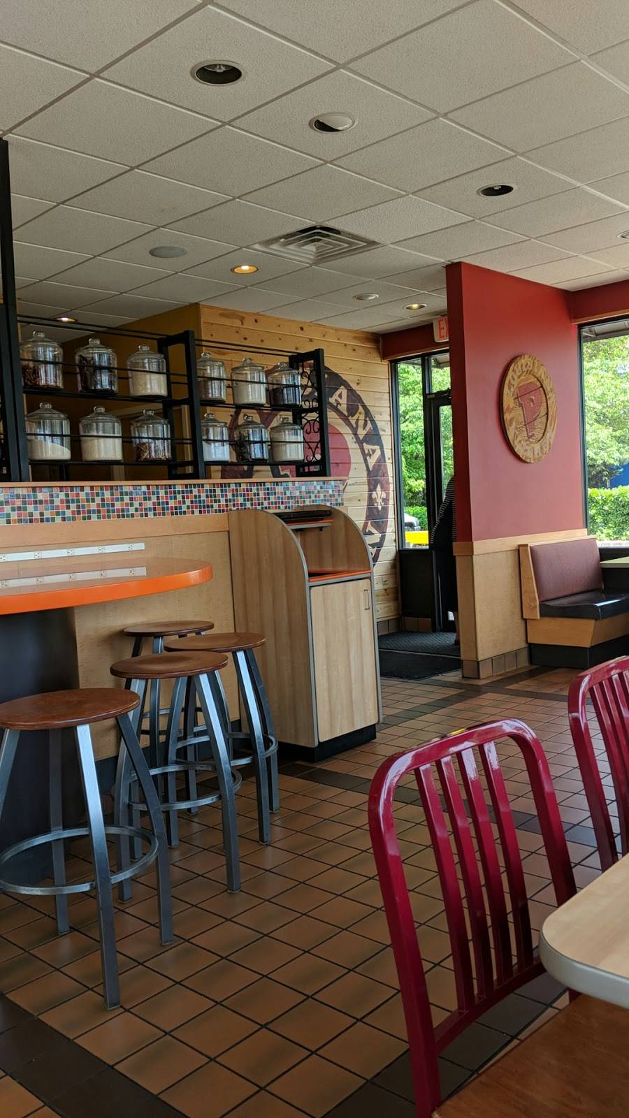 Popeyes Louisiana Kitchen | restaurant | 22 Defense St, Annapolis, MD 21401, USA | 4102242810 OR +1 410-224-2810