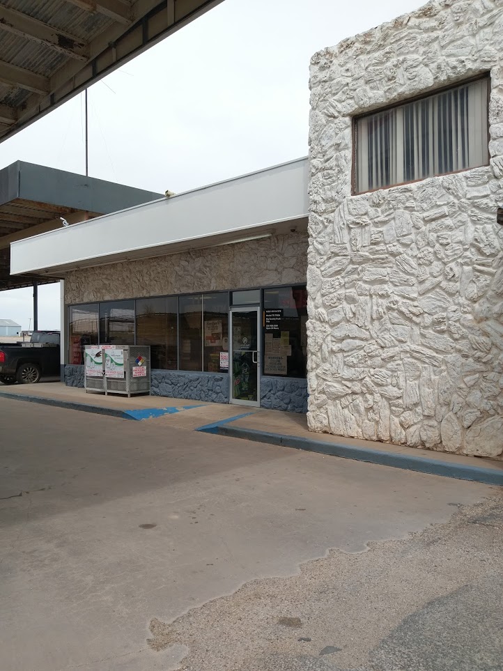 Yesway | restaurant | 9232 I-20, Merkel, TX 79536, USA | 3259285584 OR +1 325-928-5584