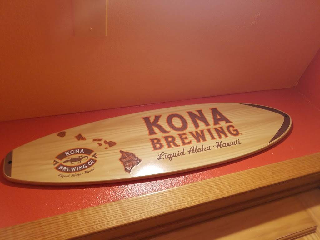 Beach Hut Deli | restaurant | 555 S Auburn St B, Colfax, CA 95713, USA | 5305125081 OR +1 530-512-5081