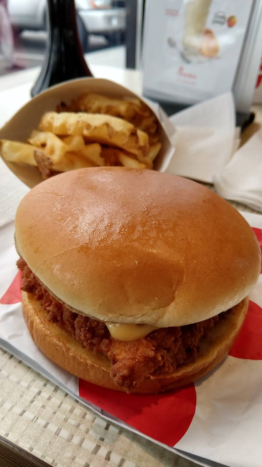 Chick-fil-A | restaurant | 6550 Grand Ave, Gurnee, IL 60031, USA | 8477829294 OR +1 847-782-9294