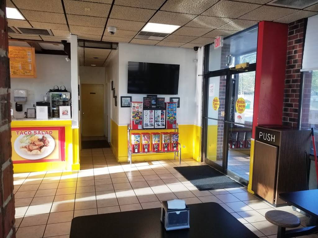 Mexican Taco Shop | restaurant | 1901 SW 10th Ave, Topeka, KS 66604, USA | 7854081938 OR +1 785-408-1938