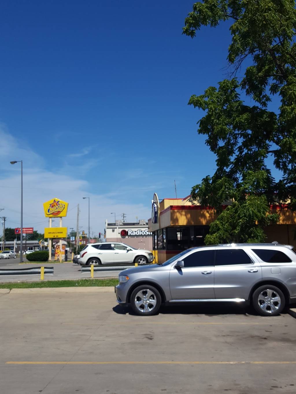 Churchs Chicken | restaurant | 2601 State St, East St Louis, IL 62205, USA | 6182719339 OR +1 618-271-9339