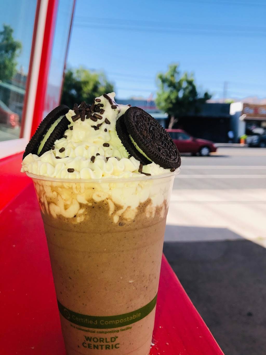 Blazin’ Burgers ‘N Fried Chicken | meal takeaway | 2320 W Victory Blvd, Burbank, CA 91506, USA | 8187365133 OR +1 818-736-5133