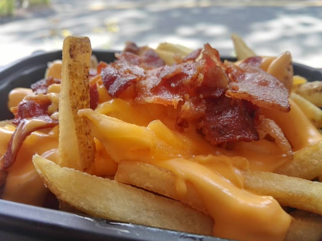 Wendys | restaurant | 67 New Canaan Ave, Norwalk, CT 06850, USA | 2038462644 OR +1 203-846-2644