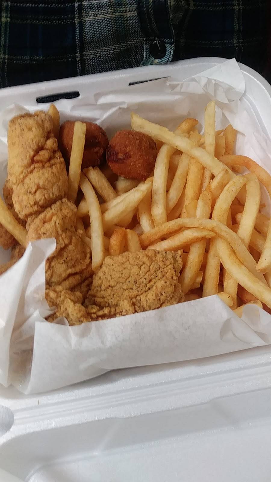Louisiana Fried Chicken | restaurant | 901 E Artesia Blvd, Long Beach, CA 90805, USA | 5624281071 OR +1 562-428-1071
