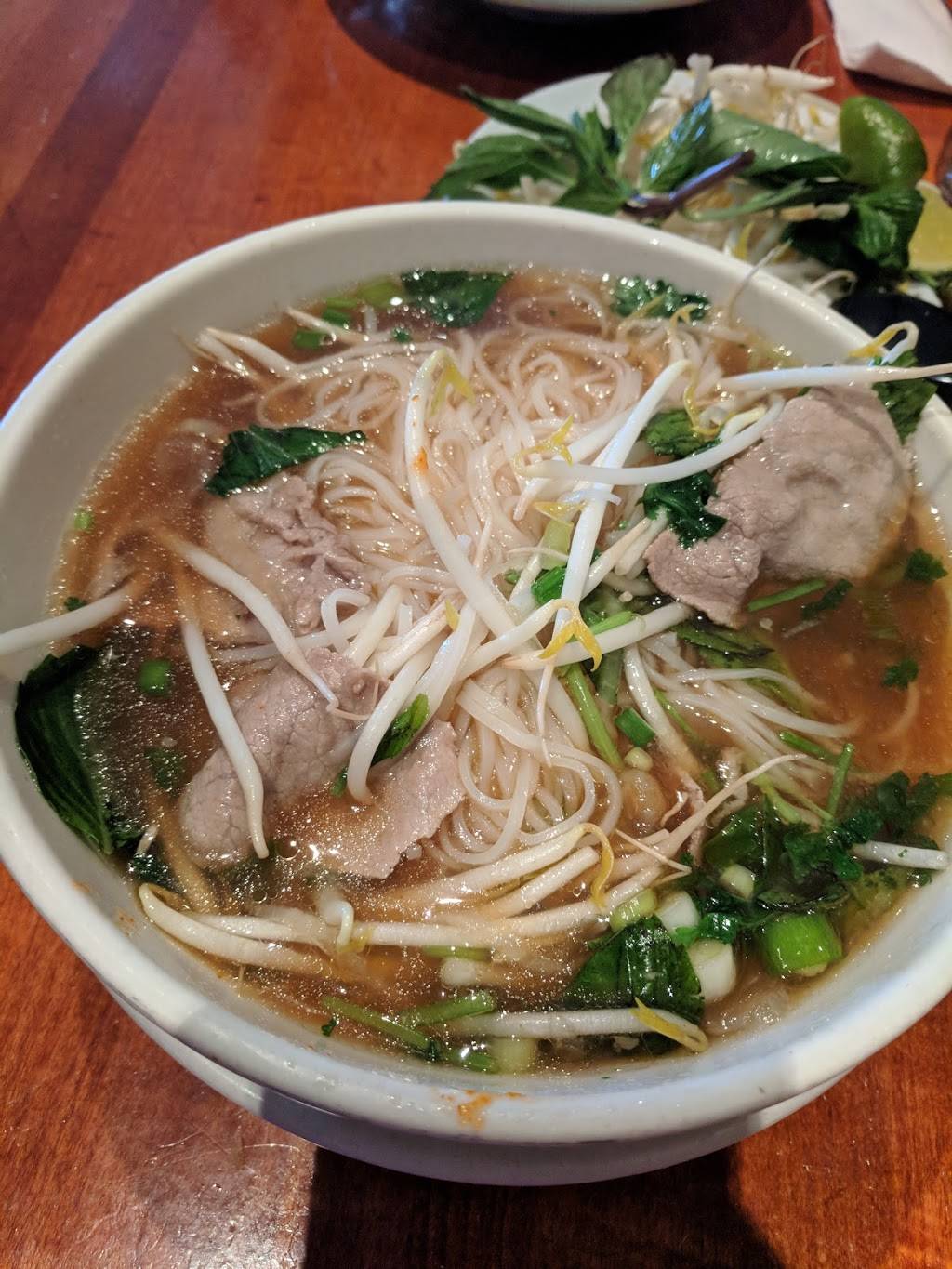 Pho 88 restaurant | restaurant | 1270 Westford St, Lowell, MA 01851, USA | 9784527300 OR +1 978-452-7300