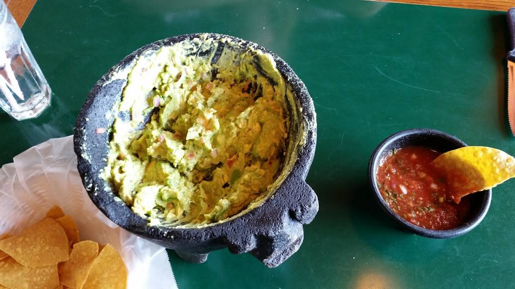 Jalapenos | restaurant | 4387 Venture Dr, Peru, IL 61354, USA | 8152201638 OR +1 815-220-1638