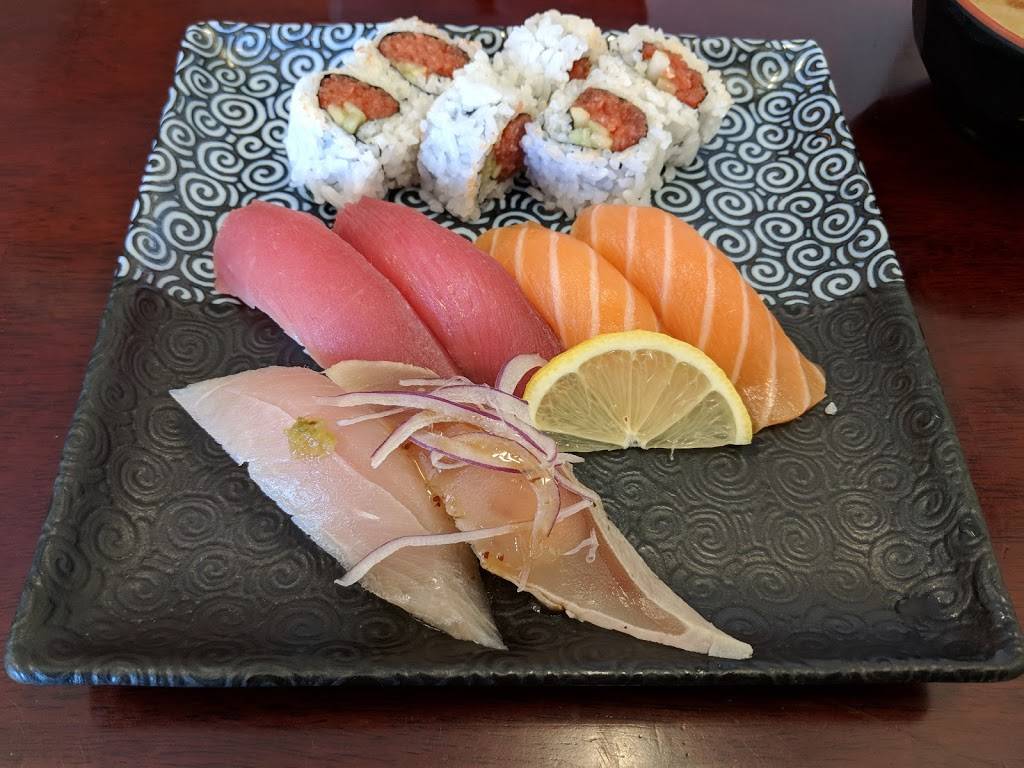 Mika Sushi | restaurant | 691 S Main St #140, Orange, CA 92868, USA | 7148355240 OR +1 714-835-5240