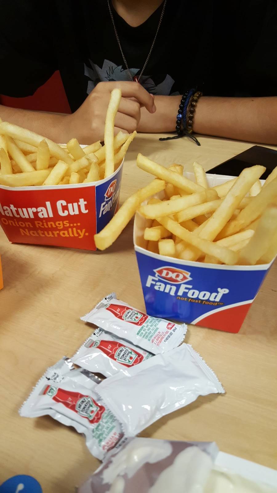 Dairy Queen Grill & Chill | restaurant | Desert Sky Mall, 7611 W Thomas Rd #G008, Phoenix, AZ 85033, USA | 6238492440 OR +1 623-849-2440