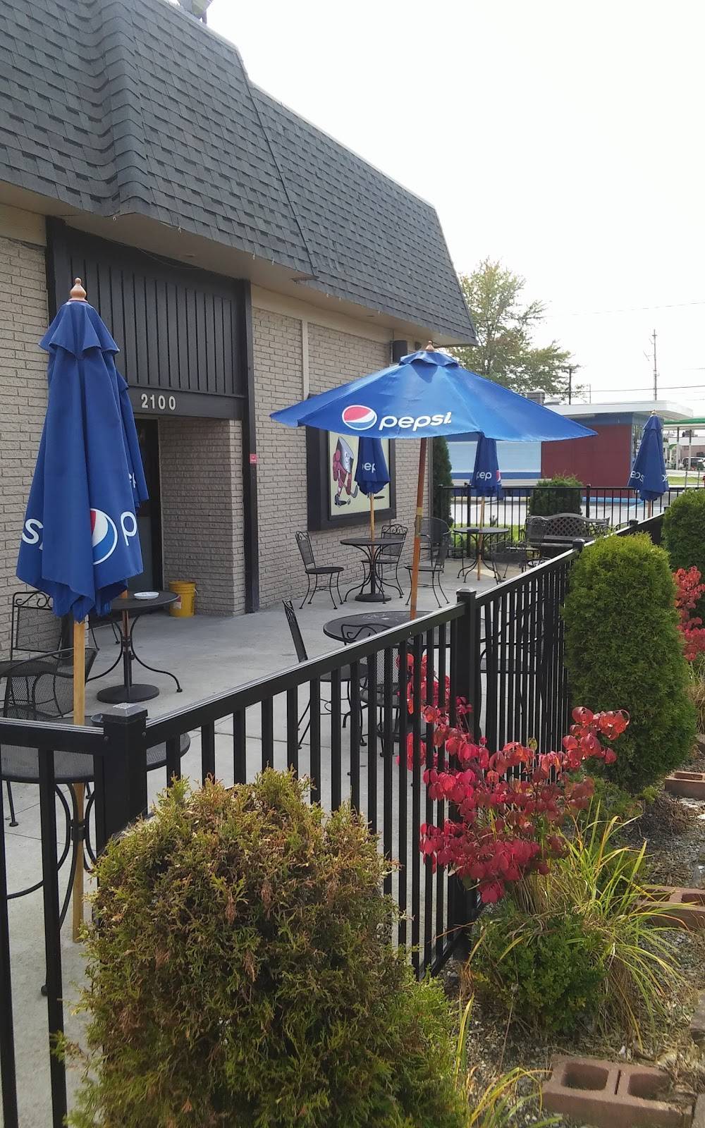 Nicky Ds Sports Bar & Grill | night club | 2100 E 14 Mile Rd, Warren, MI 48092, USA | 5867951339 OR +1 586-795-1339