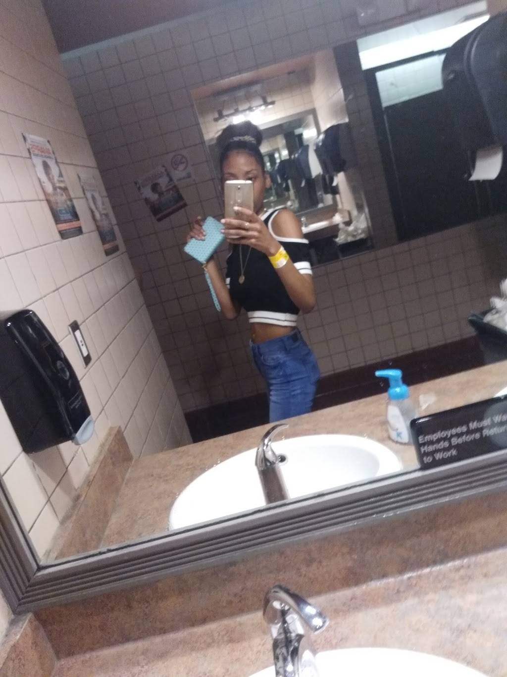 LED Ultra Lounge & Grill | night club | 901 W 6th Ave, Anchorage, AK 99501, USA | 9076778797 OR +1 907-677-8797