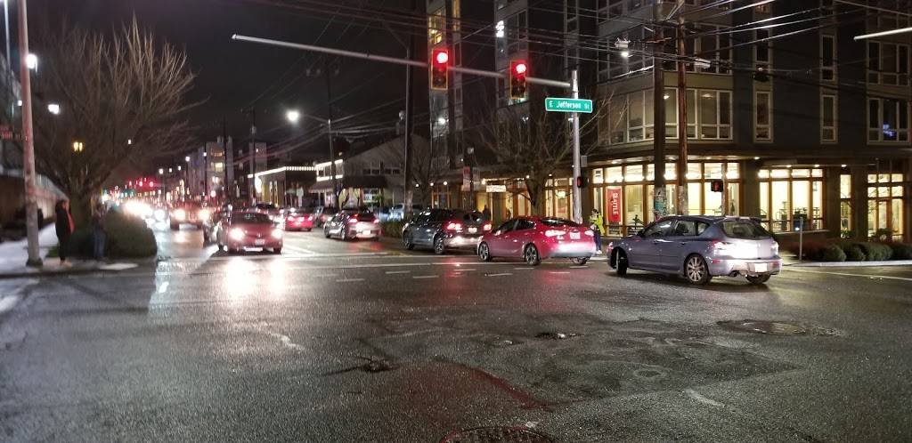 Blue Nile Ethiopian Restaurant | restaurant | 456 12th Ave, Seattle, WA 98122, USA | 2063208501 OR +1 206-320-8501