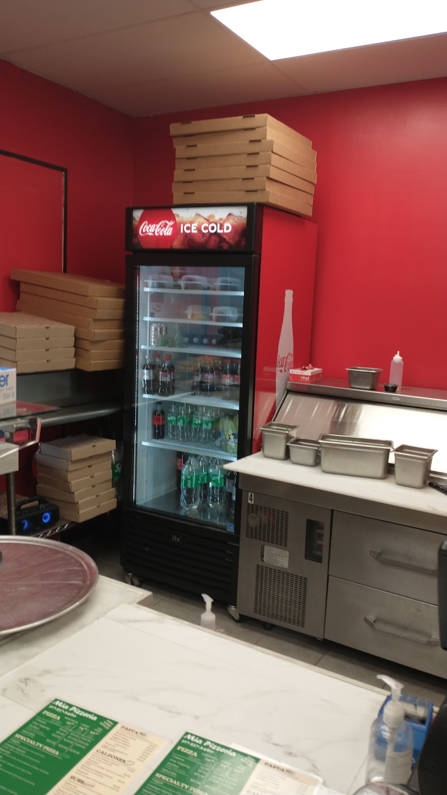 Mia pizzaria | restaurant | 7389 Shadeland Ave, Indianapolis, IN 46250, USA | 3175372460 OR +1 317-537-2460