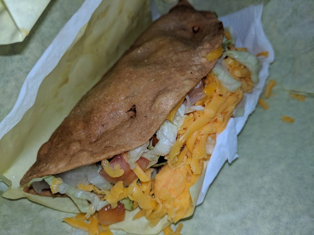 Mannys El Loco | restaurant | 845 W Cypress St, Covina, CA 91722, USA | 6263396025 OR +1 626-339-6025